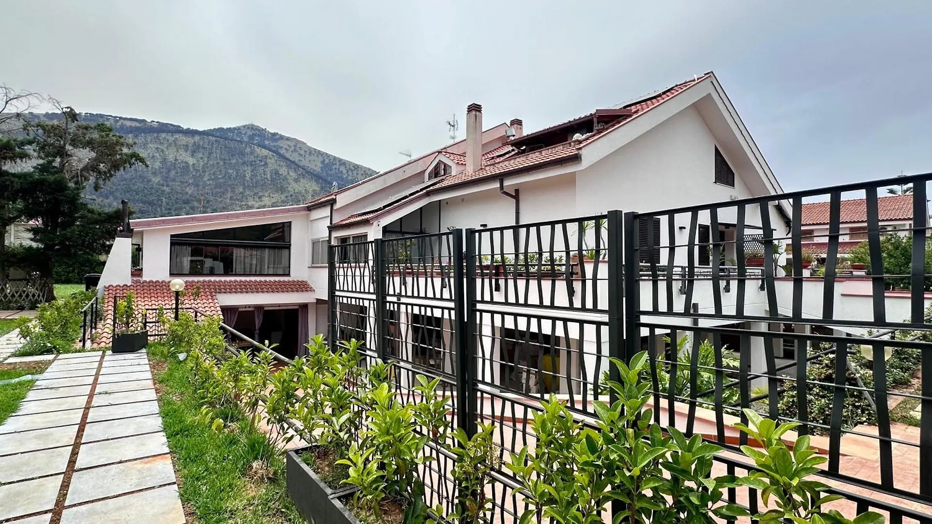 Holiday home Villa Emma - Luxury Palermo